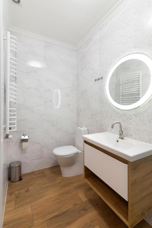 Leogrand Apartments On Lychakivska 3 Lviv Eksteriør bilde